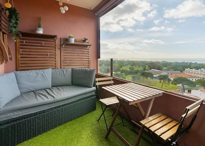 Διαμέρισμα Cozy Retreat Near Lisbon With Sea View *