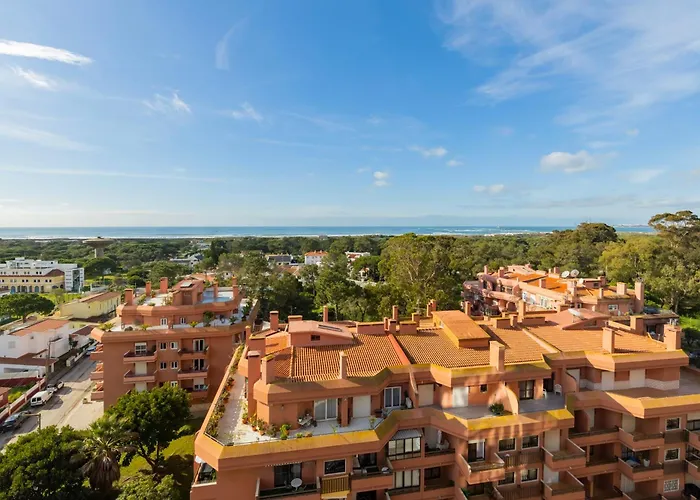 Cozy Retreat Near Lisbon With Sea View * Αλμάδα